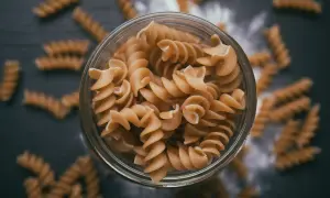 Makaron razowy bez goryczy? Odkryj sekret idealnego smaku!