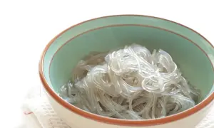 Makaron sojowy: plastik? Nie! Co naprawdę w nim jest?