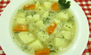 Przesolona zupa? Ziemniak, ryż i 7 skutecznych metod ratunku!