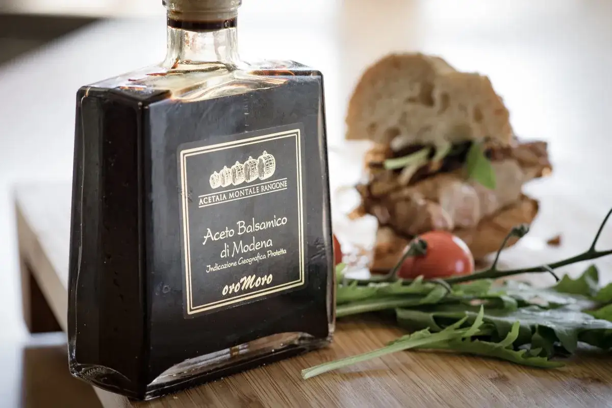 Ocet balsamiczny kontra jabłkowy porównanie